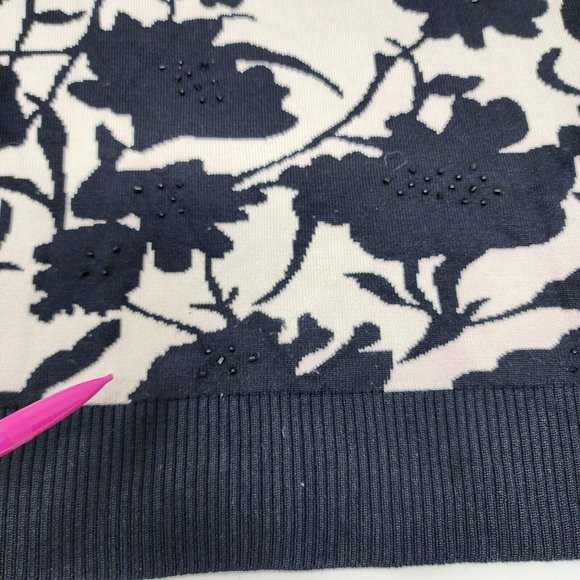 Oscar De La Renta White & Black Floral Silk Blend Beaded Sweater Petite Medium - Picture 13 of 14